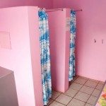 phoca_thumb_l_girlsbathroom