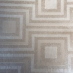 HB000127    WHITE GOLDEN MAZE